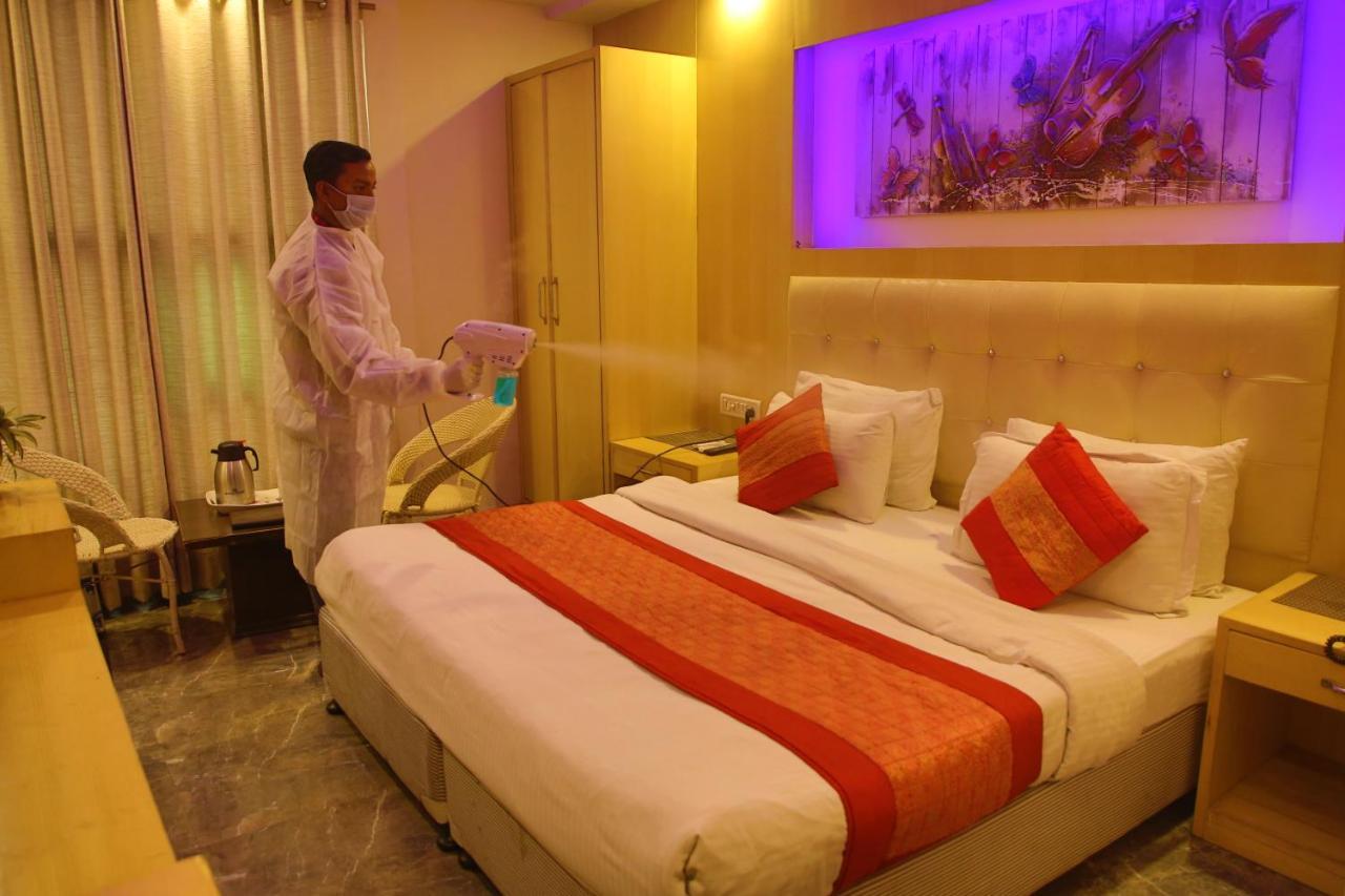 Hotel Shelton New Delhi Eksteriør billede