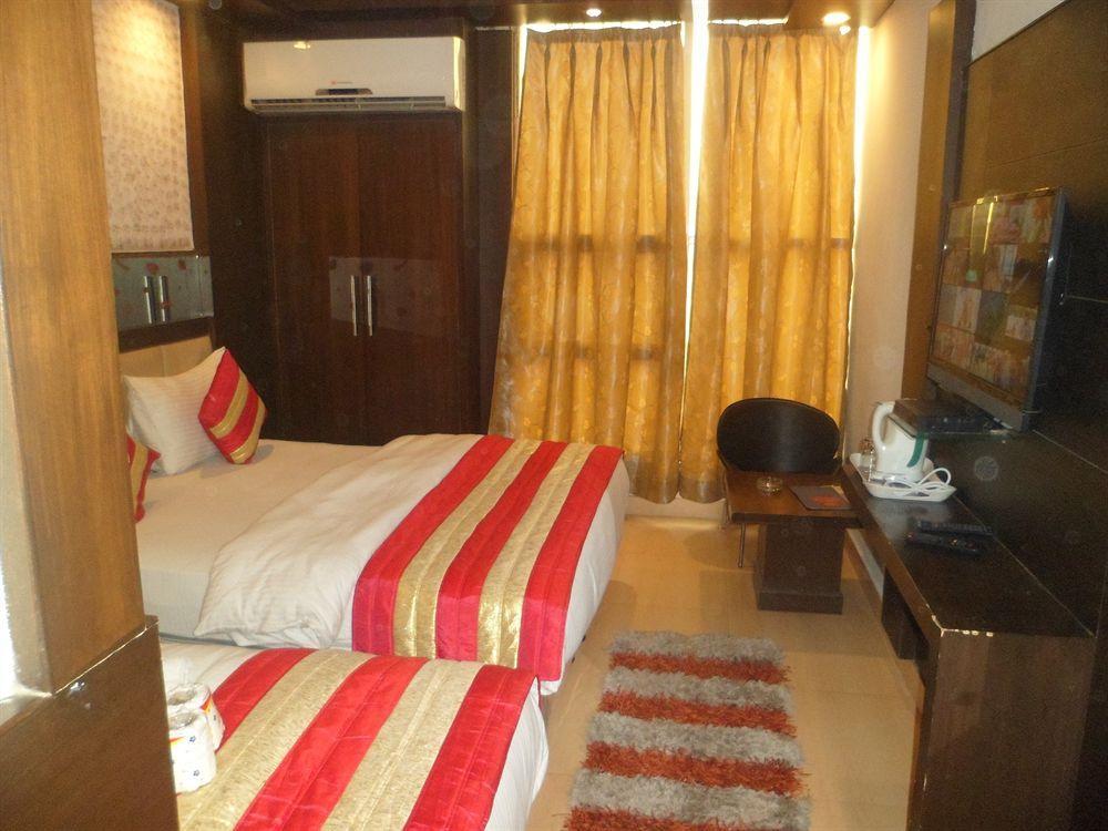 Hotel Shelton New Delhi Eksteriør billede