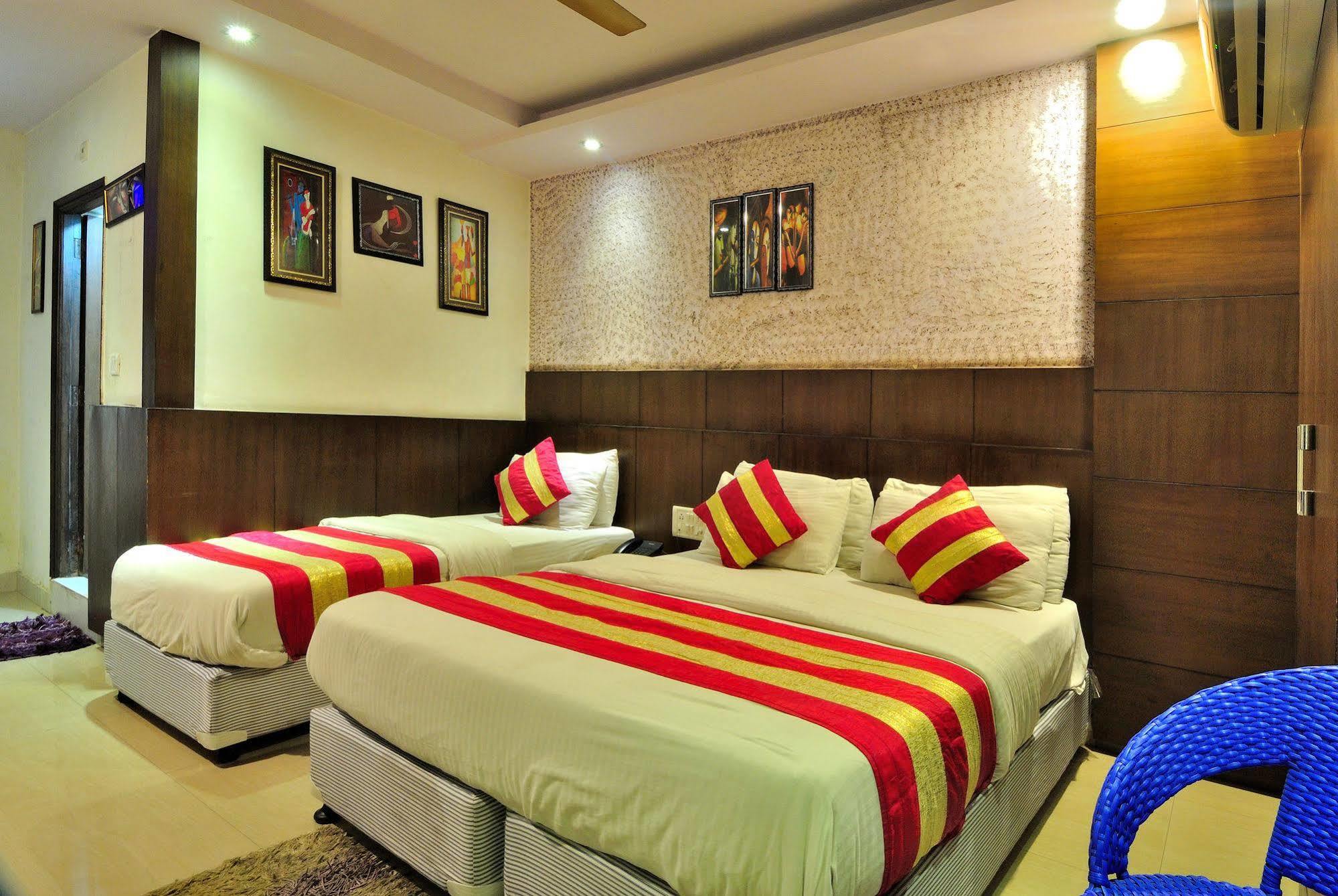 Hotel Shelton New Delhi Eksteriør billede