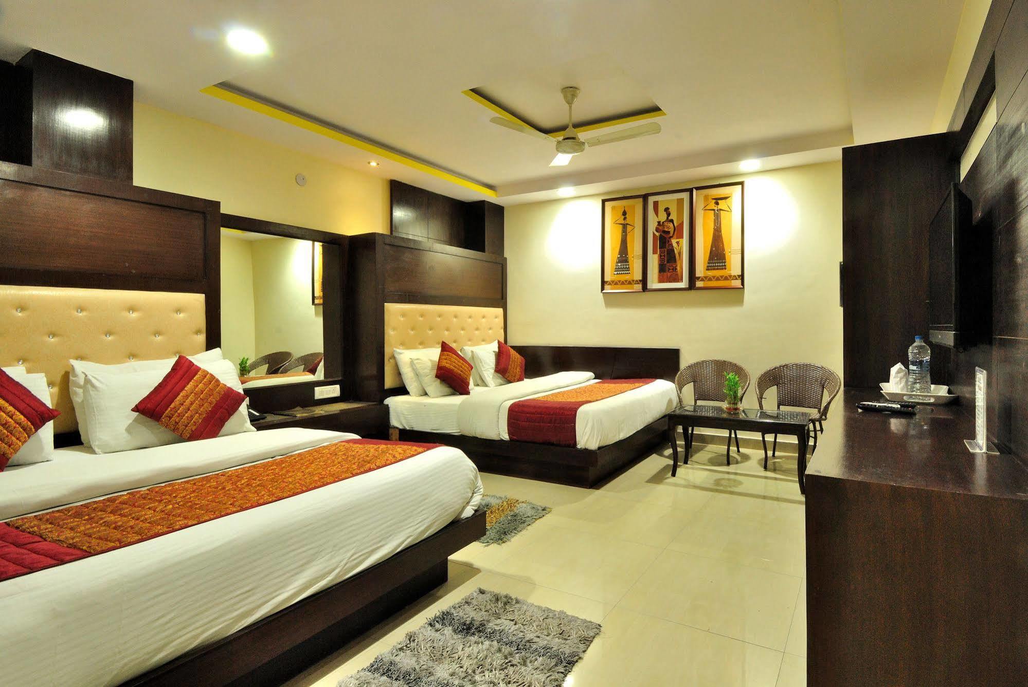 Hotel Shelton New Delhi Eksteriør billede