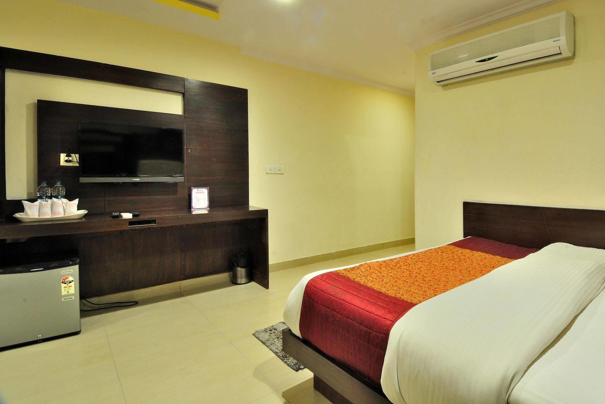 Hotel Shelton New Delhi Eksteriør billede