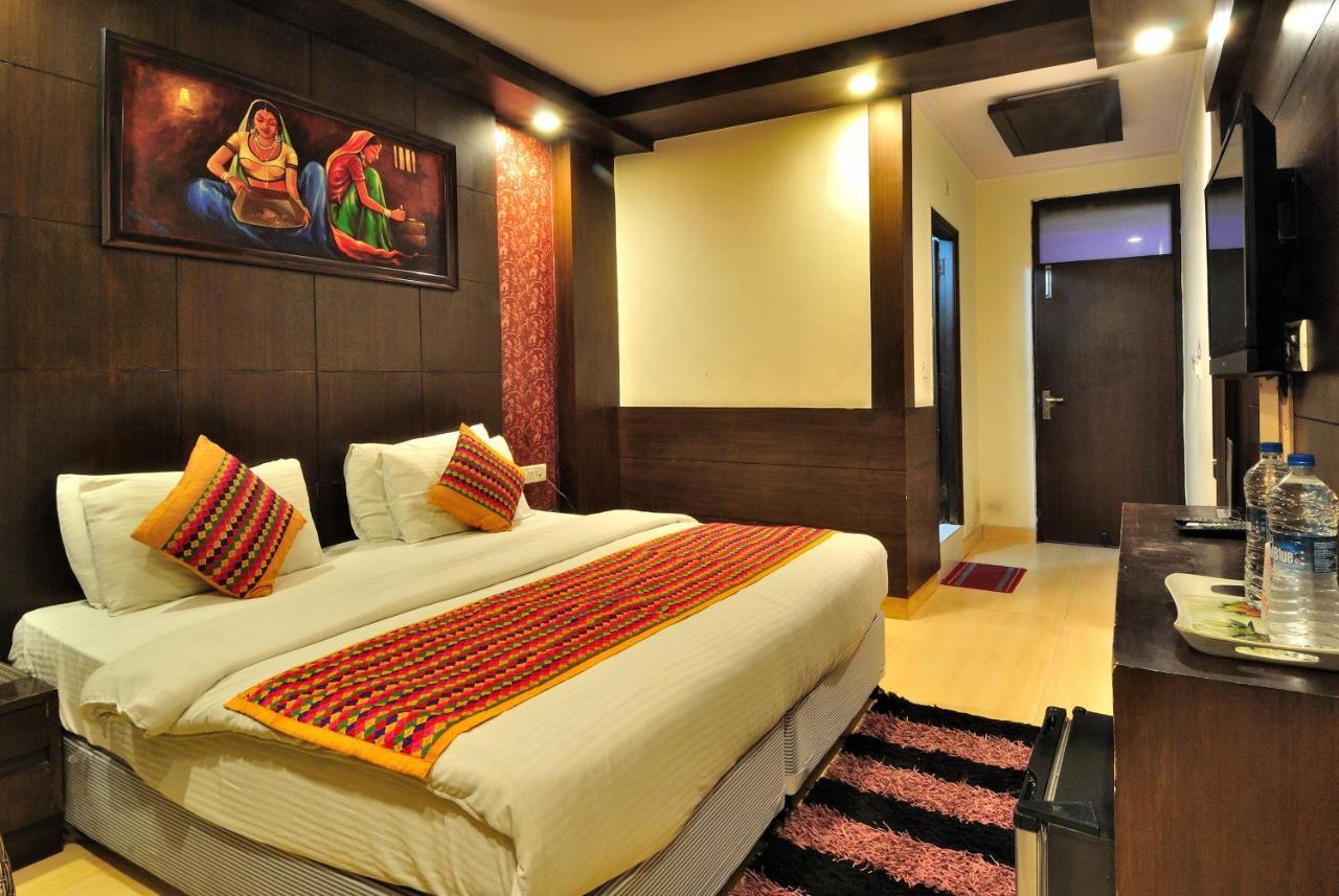 Hotel Shelton New Delhi Eksteriør billede